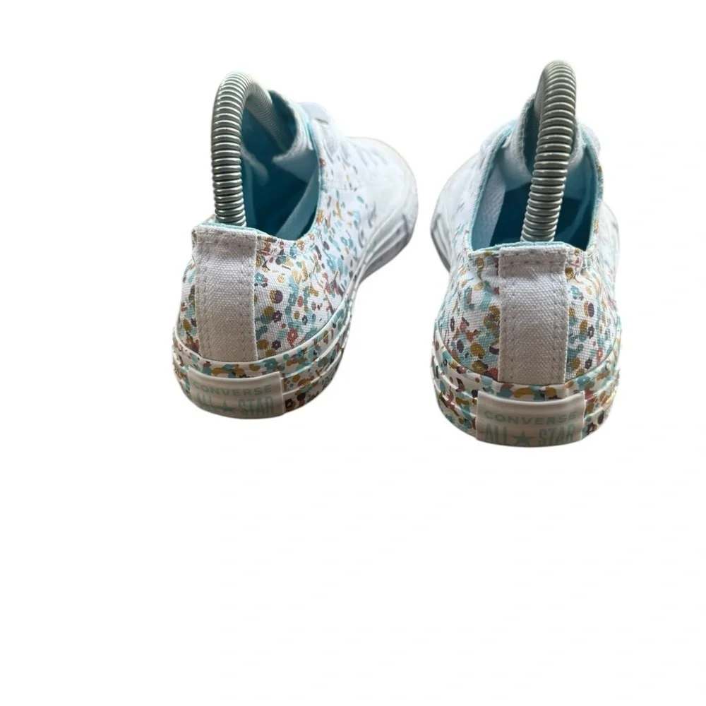 Converse Low Top Glitter Confetti Sneakers Size 4 (Juniors)